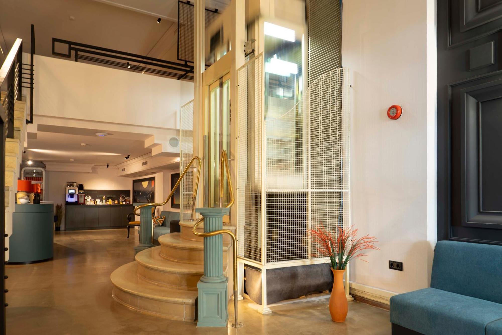 Hotel Maria Luisa By Introvert 4*